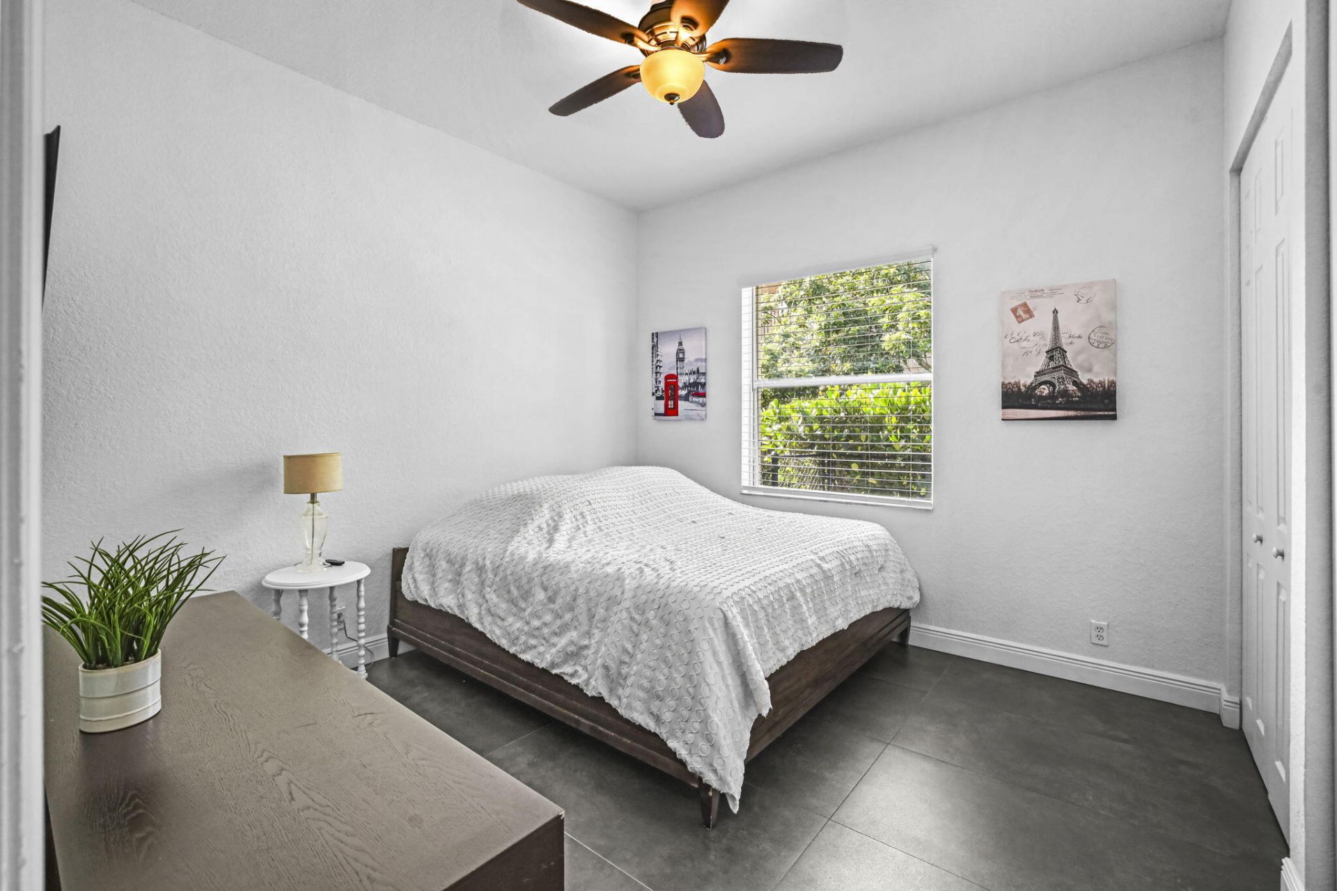 455 Cresta Circle, West Palm Beach, FL 33413 Photo