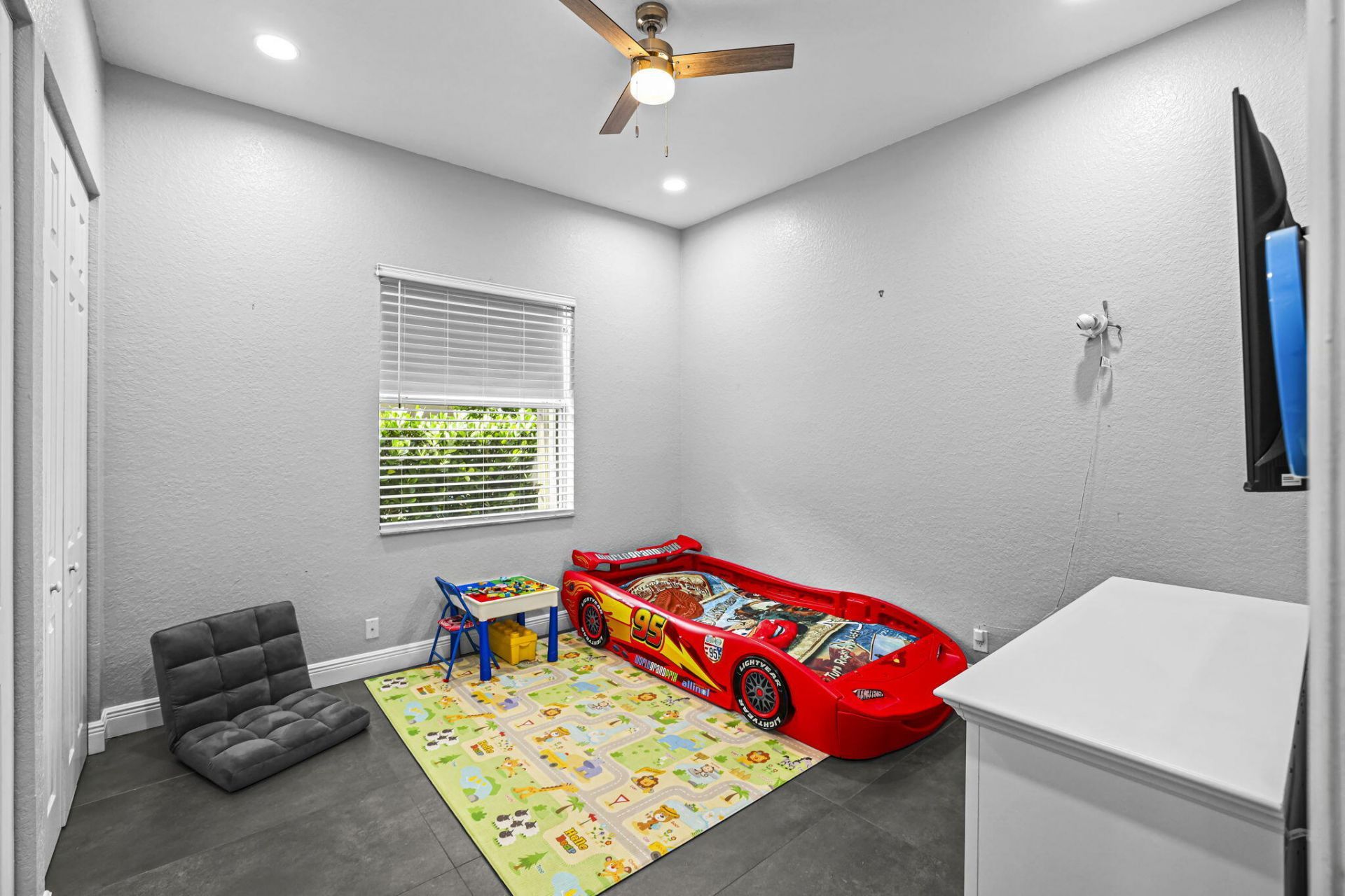 455 Cresta Circle, West Palm Beach, FL 33413 Photo
