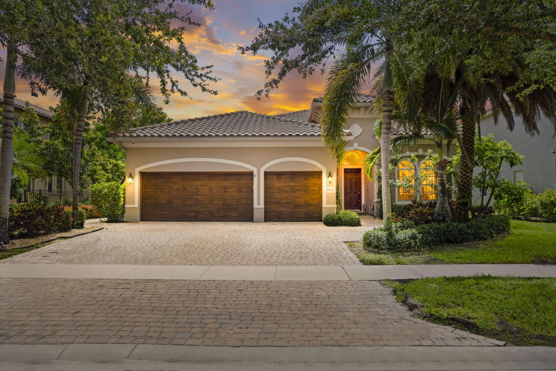 455 Cresta Circle, West Palm Beach, FL 33413 Photo