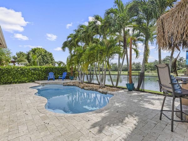 455 Cresta Circle, West Palm Beach, FL 33413