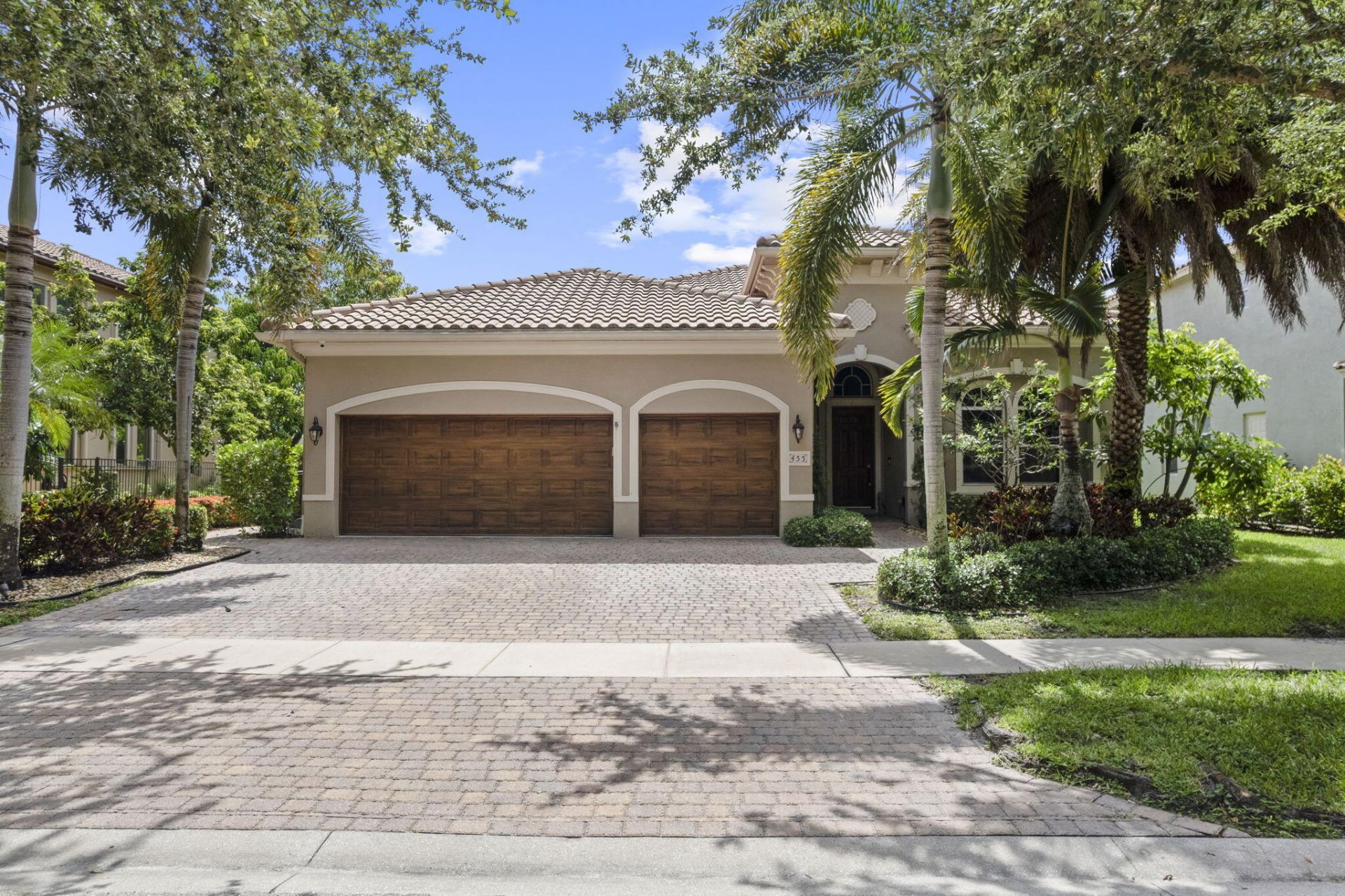 455 Cresta Circle, West Palm Beach, FL 33413 Photo