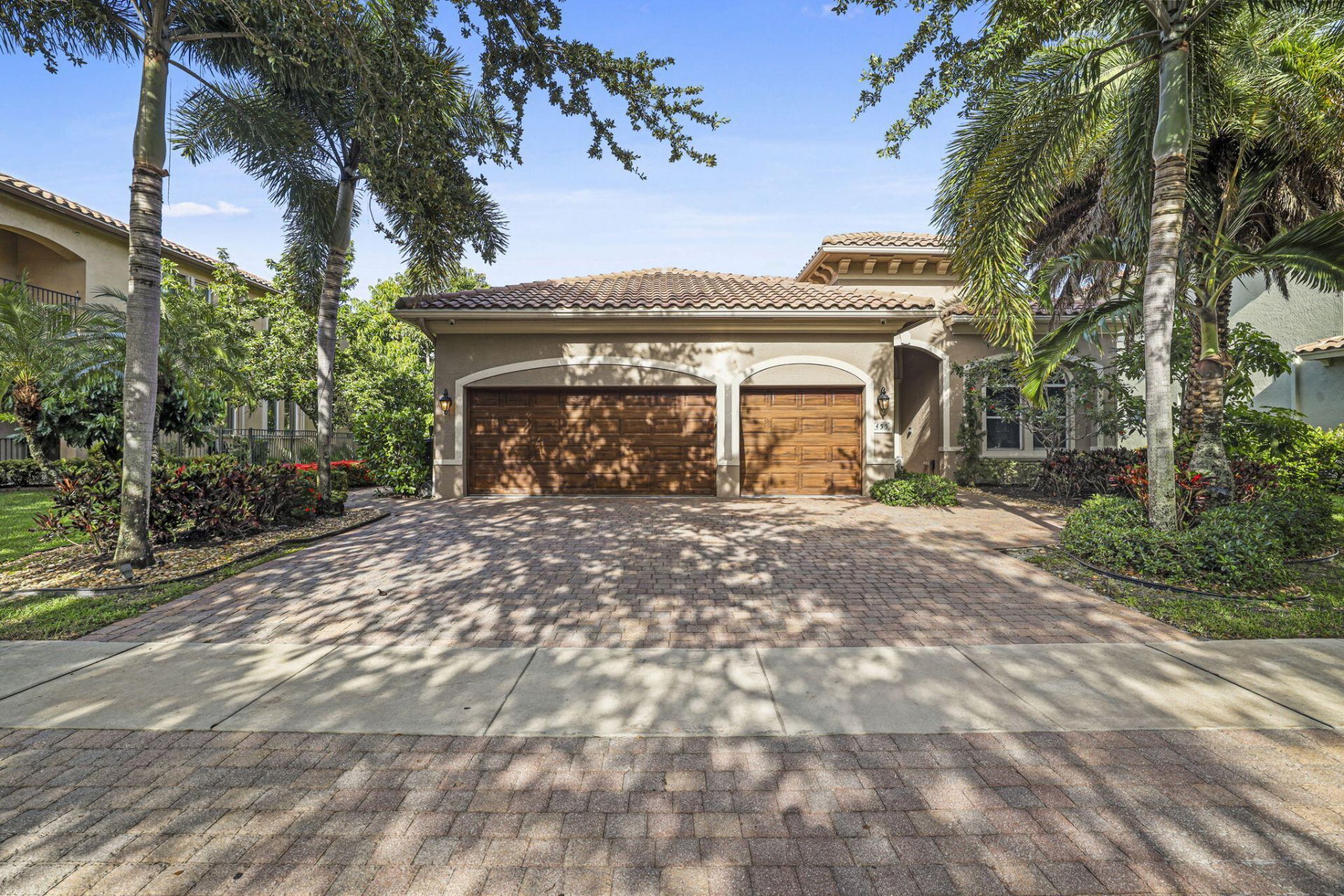 455 Cresta Circle, West Palm Beach, FL 33413 Photo
