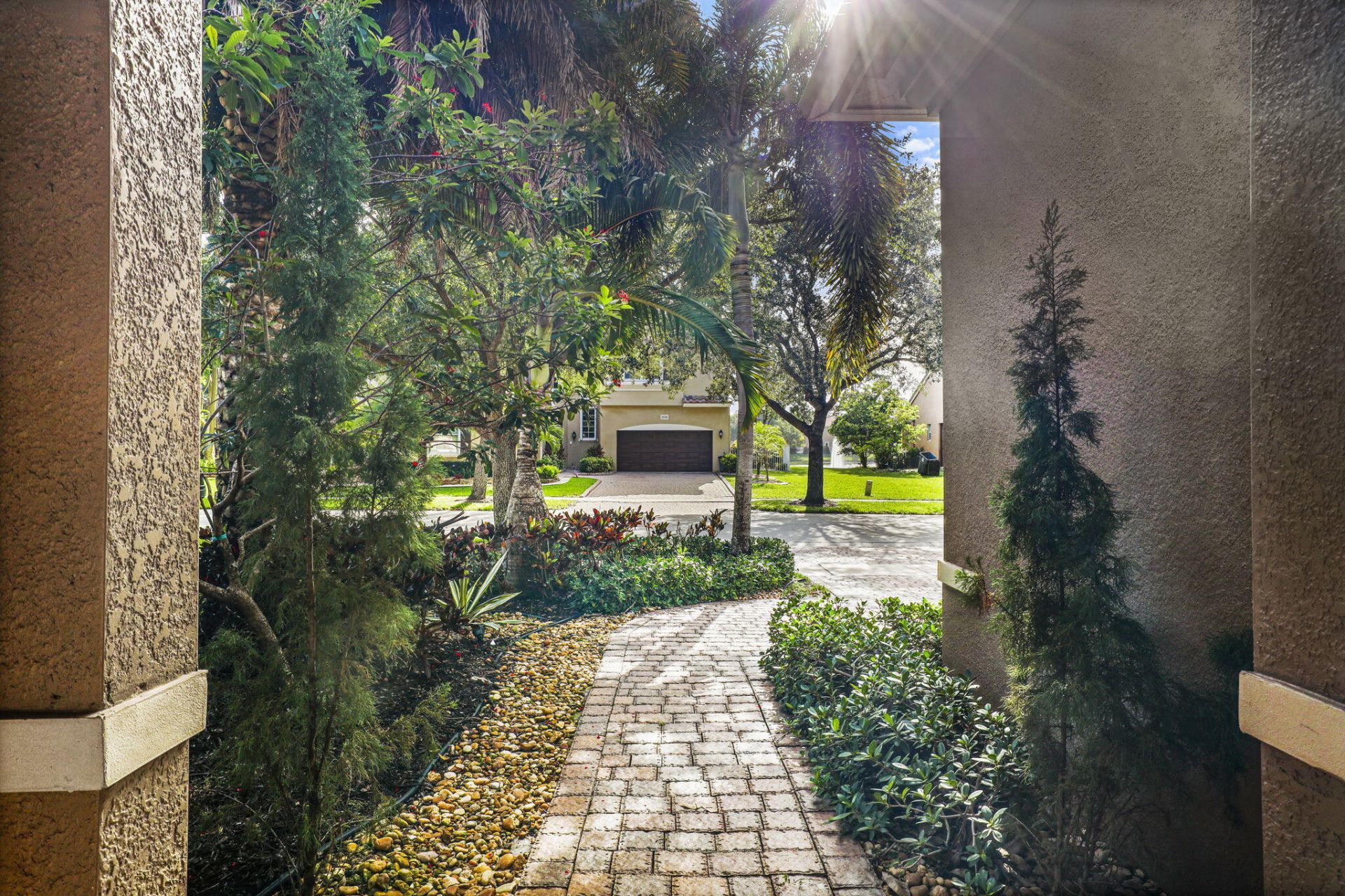 455 Cresta Circle, West Palm Beach, FL 33413 Photo