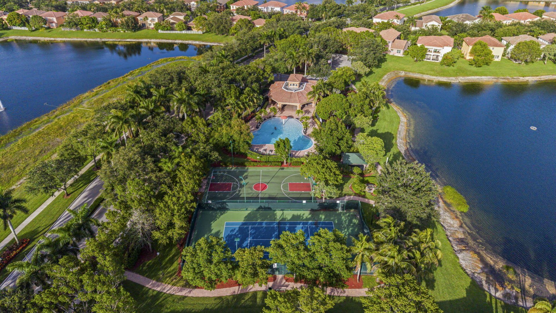 455 Cresta Circle, West Palm Beach, FL 33413 Photo