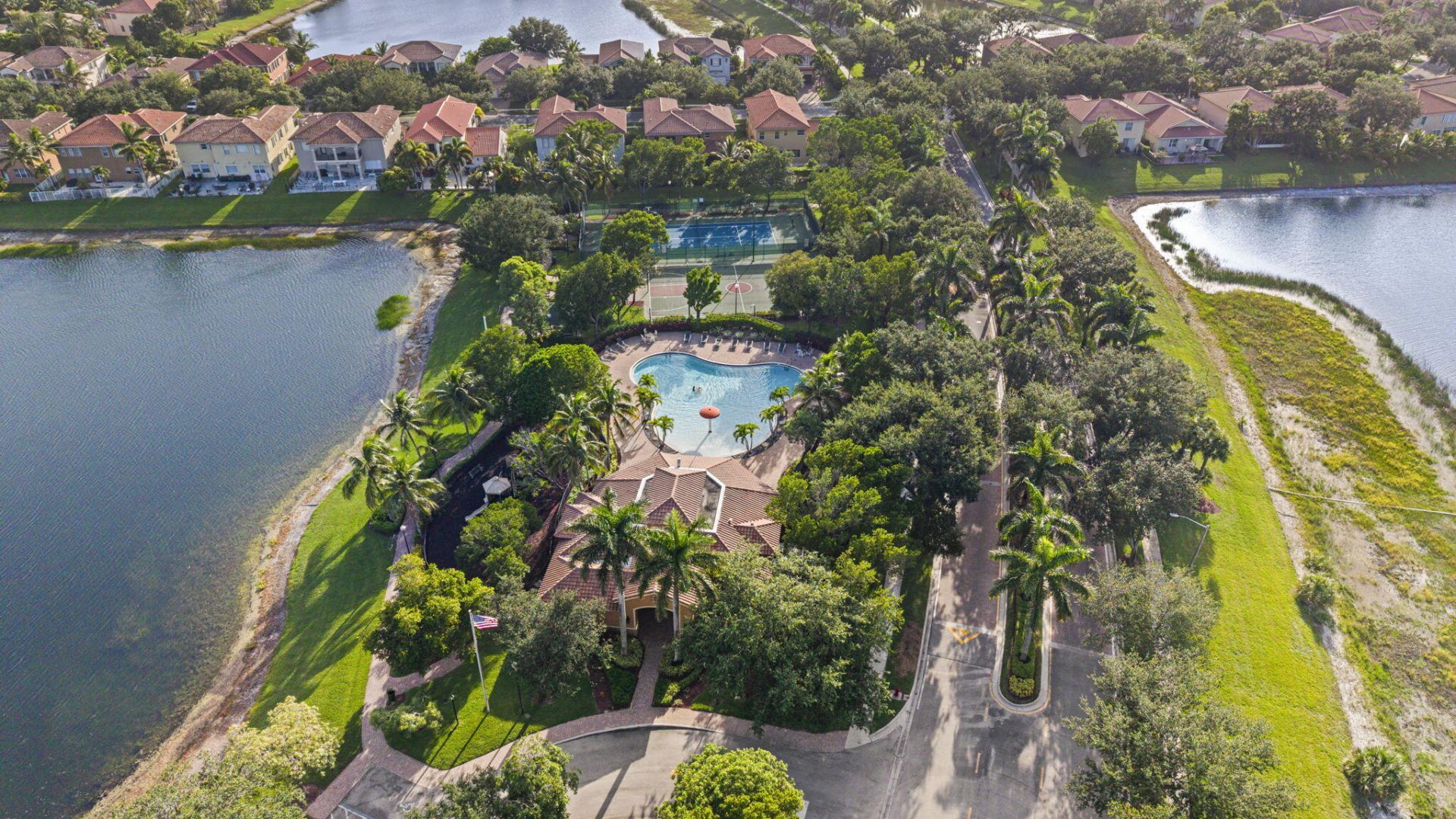 455 Cresta Circle, West Palm Beach, FL 33413 Photo