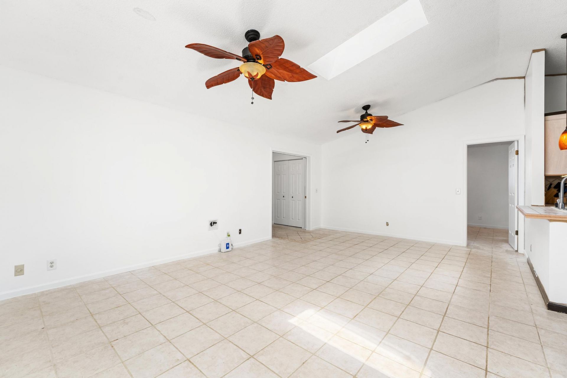 5016 El Claro Circle, West Palm Beach, FL 33415 Photo