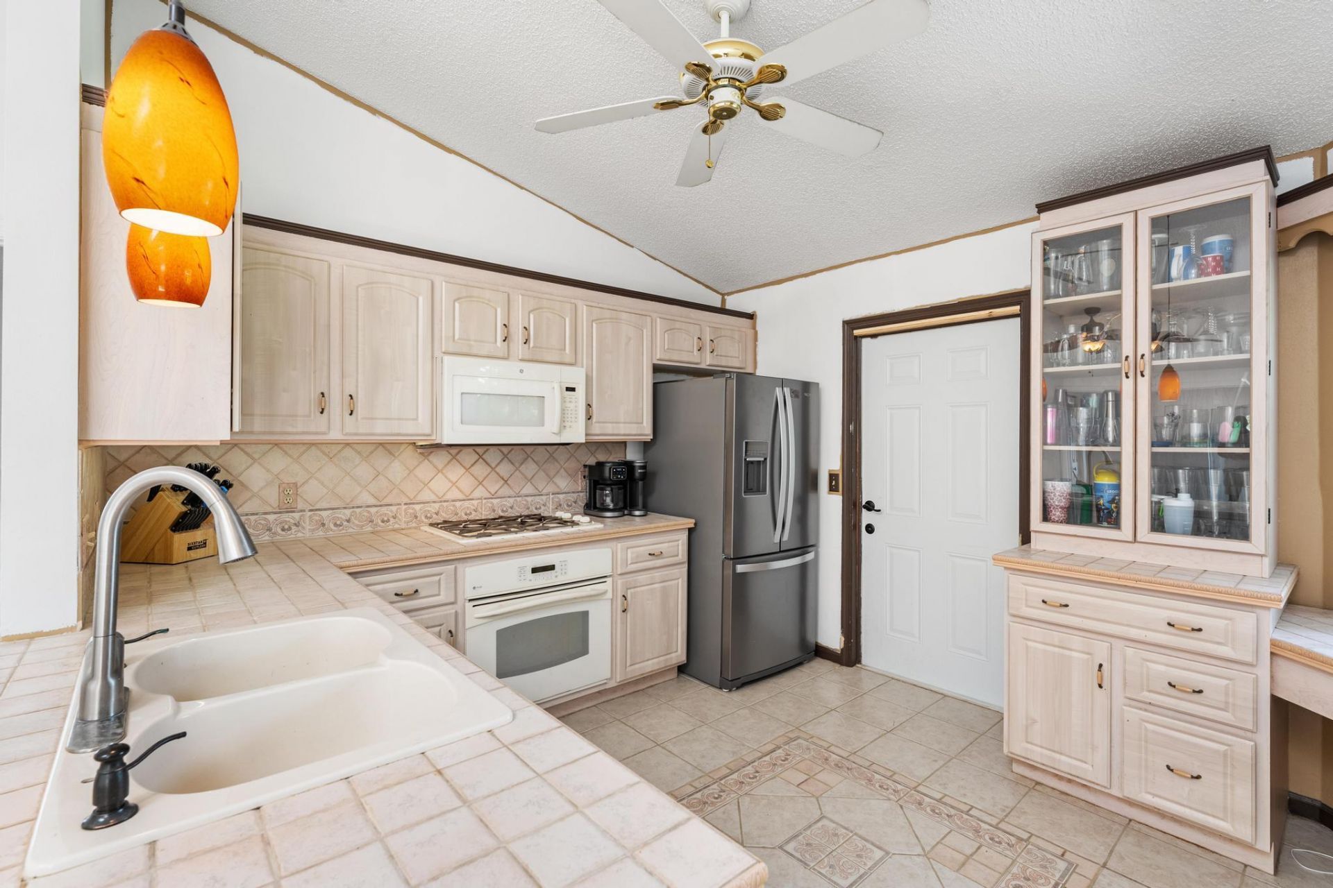 5016 El Claro Circle, West Palm Beach, FL 33415 Photo