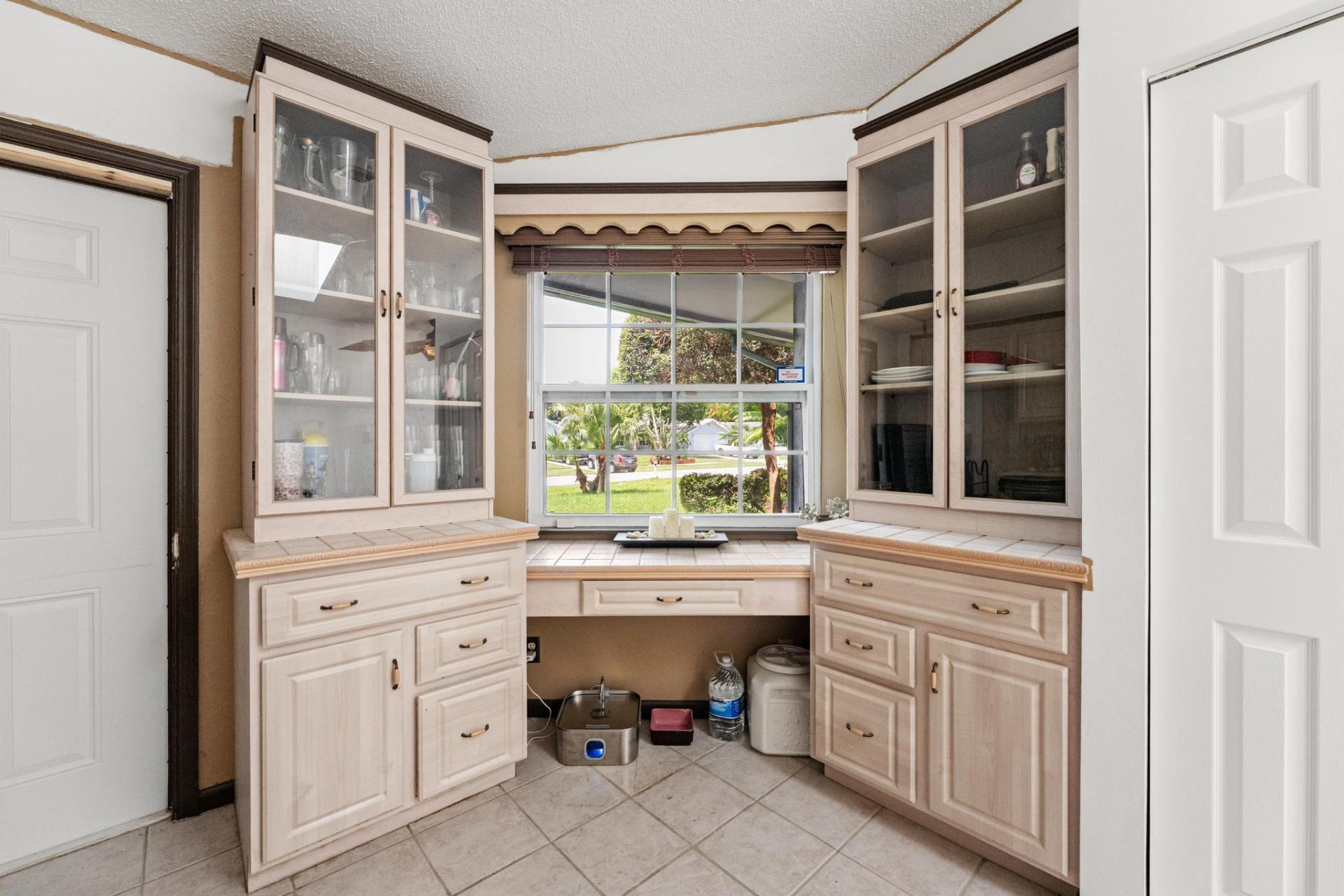 5016 El Claro Circle, West Palm Beach, FL 33415 Photo