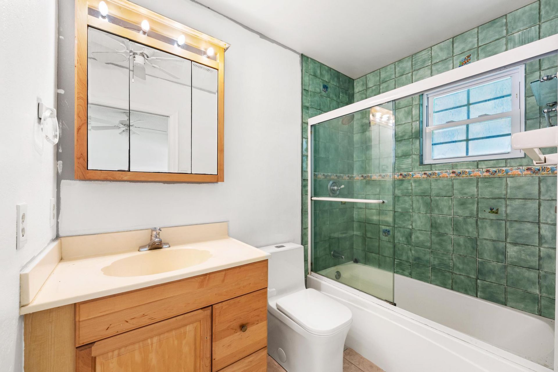 5016 El Claro Circle, West Palm Beach, FL 33415 Photo