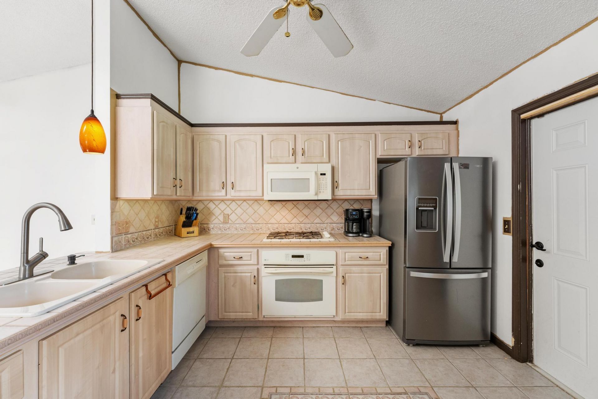 5016 El Claro Circle, West Palm Beach, FL 33415 Photo