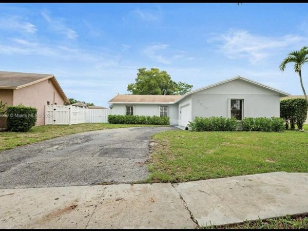 2510 NW 110th Terrace, Sunrise, FL 33322