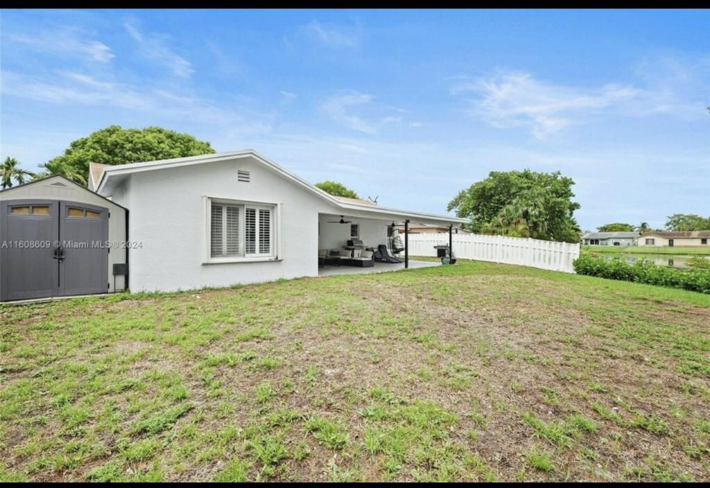 2510 NW 110th Terrace, Sunrise, FL 33322 Photo
