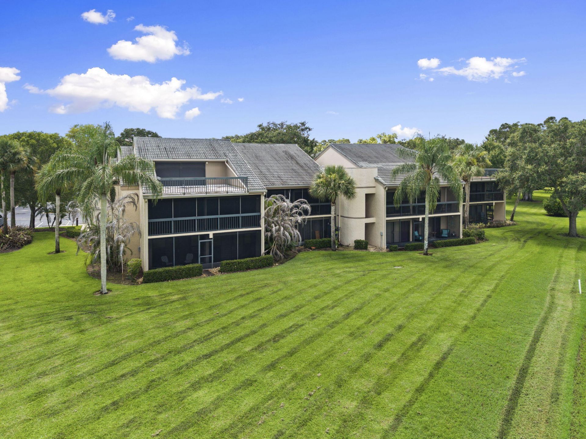 9450 Meadowood Drive, Unit 101, Fort Pierce, FL 34951 Photo