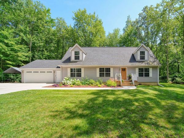 4909 Slayton Road, Jackson, MI 49201