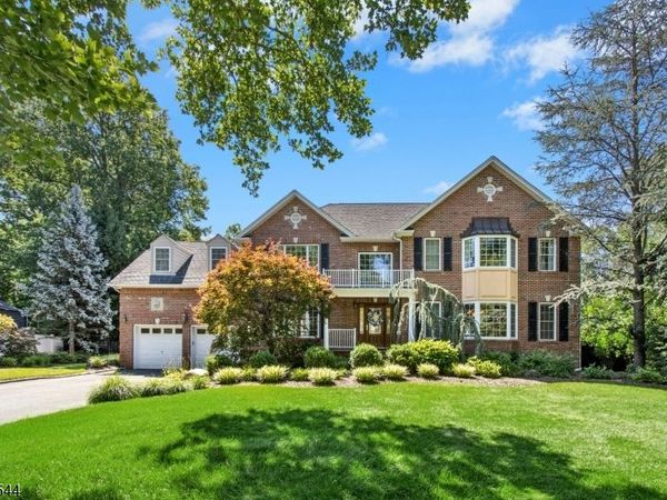 1003 Charles St, Mountainside, NJ 07092