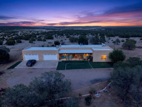 51 Wolf Trail , Edgewood, NM 87015
