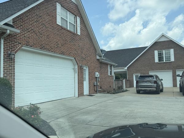 536 Big Oak Dr , Manchester, TN 37355