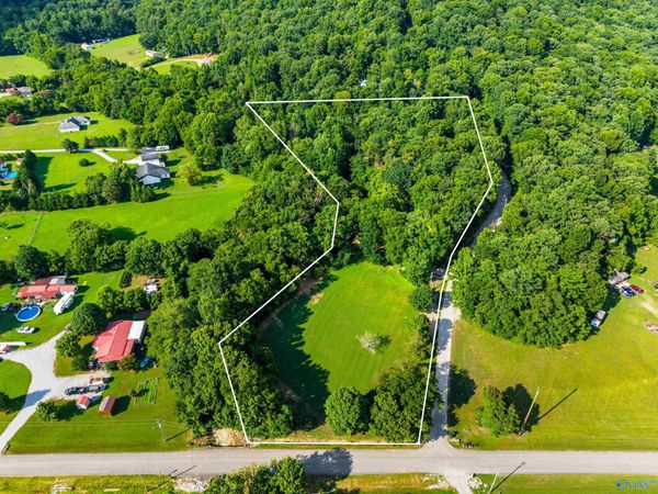 141 Deertrace Parkway, New Market, AL 35761