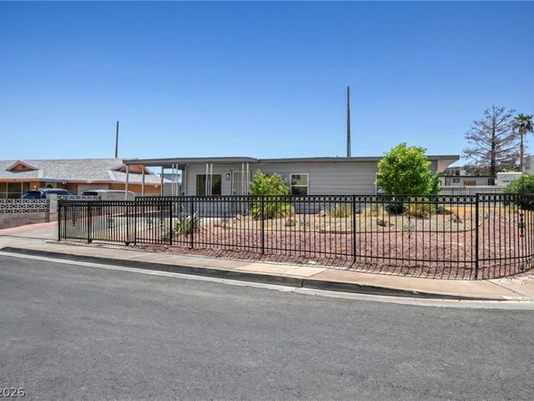 3 Wyoming Avenue , Henderson, NV 89015