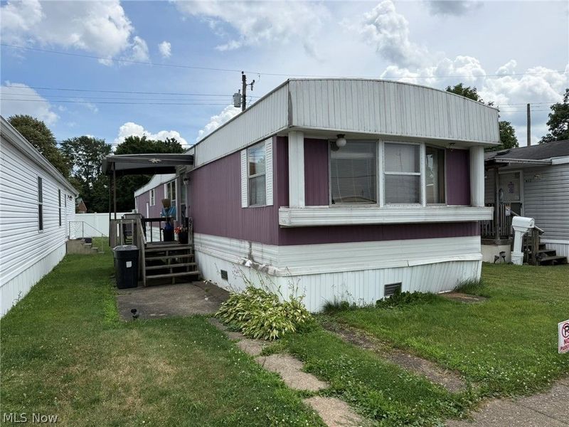 610 Patricia Avenue NW, New Philadelphia, OH 44663 Photo 1