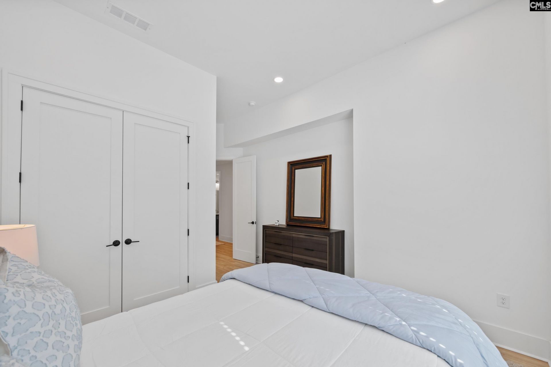 1075 Retreat Way  Photo 31
