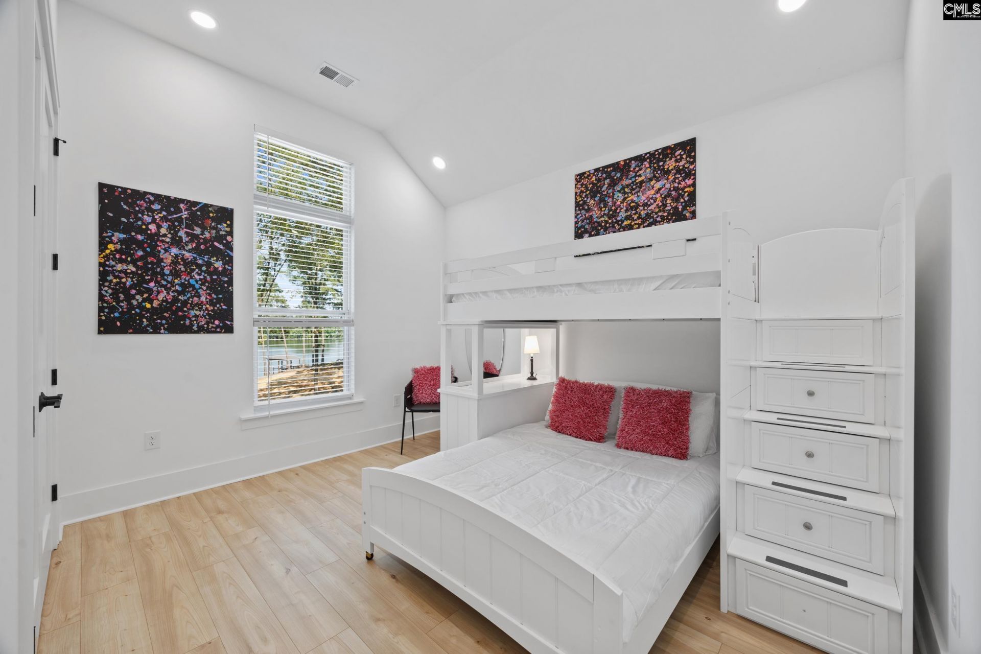 1075 Retreat Way  Photo 35