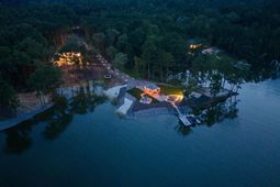 1075 Retreat Way  photo 4