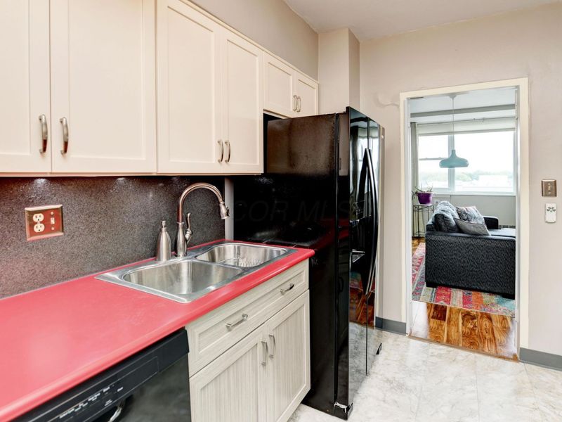 1620 E Broad Street , Unit 606, Columbus, OH 43203 Photo 10