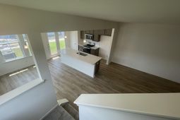 440 Trotters Lane photo 4