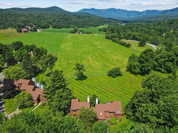 70 Field Road, Unit 5, Stowe, VT 05672