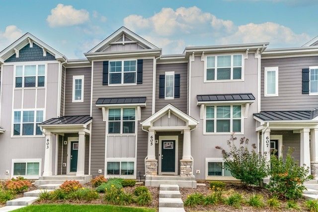 605 Acadia Avenue , Mundelein, IL 60060