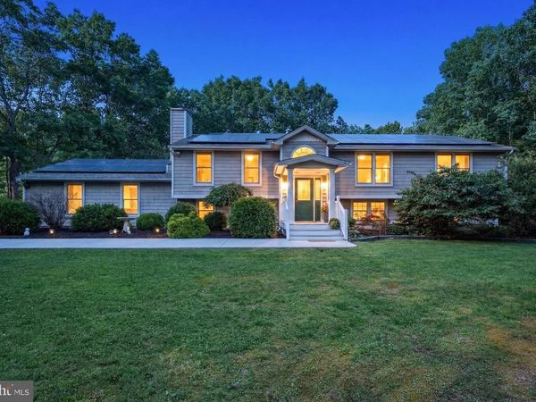 6 MANCHESTER COURT, EGG HARBOR TOWNSHIP, NJ 08234