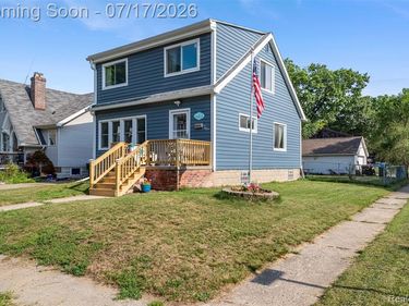 34604 Chestnut Street, Wayne, MI 48184