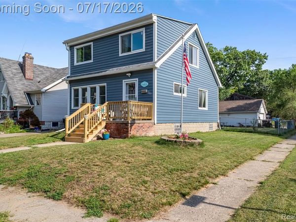 34604 Chestnut Street, Wayne, MI 48184