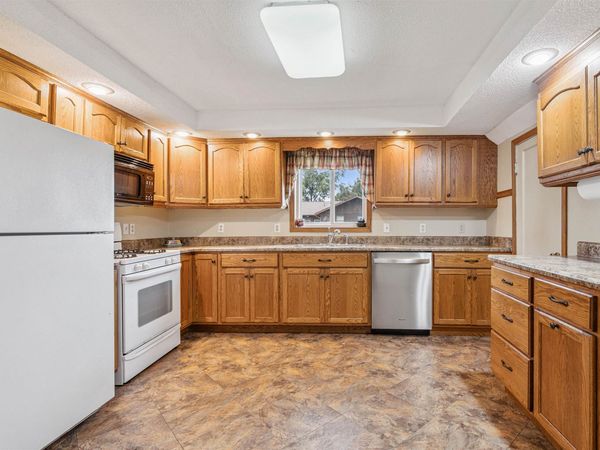 708 N Franklin Street, Manchester, IA 52057