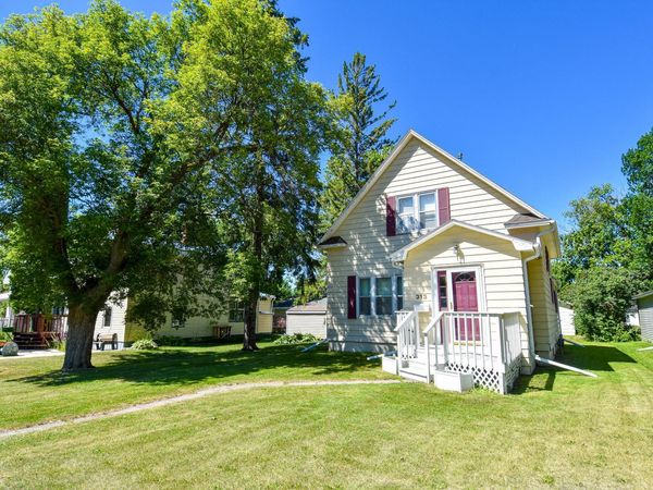 313 State Avenue N, Thief River Falls, MN 56701
