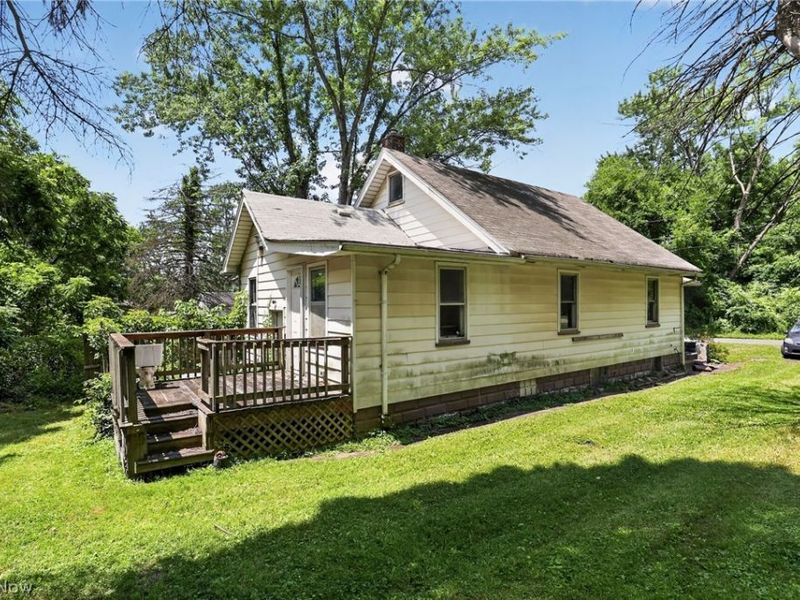 211 Broadview Avenue, Girard, OH 44420 Photo 2