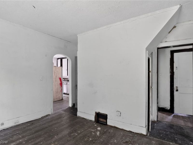 211 Broadview Avenue, Girard, OH 44420 Photo 7