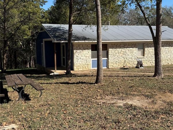 214 The Forest RD, Dale, TX 78616
