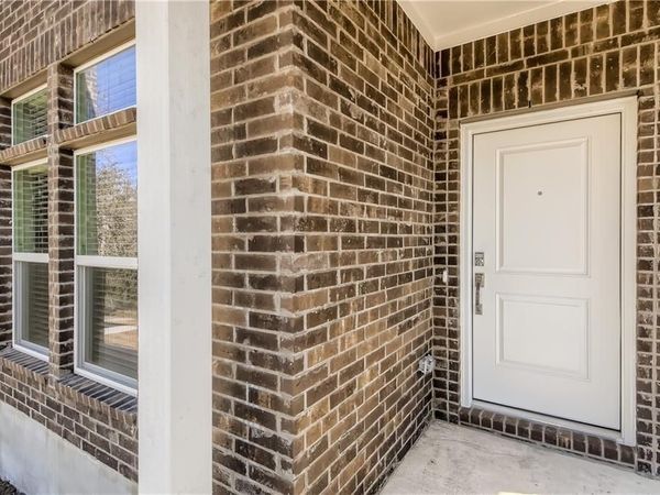 605 W South ST, Unit 211, Leander, TX 78641