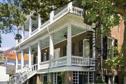 214 Calhoun Street photo 4