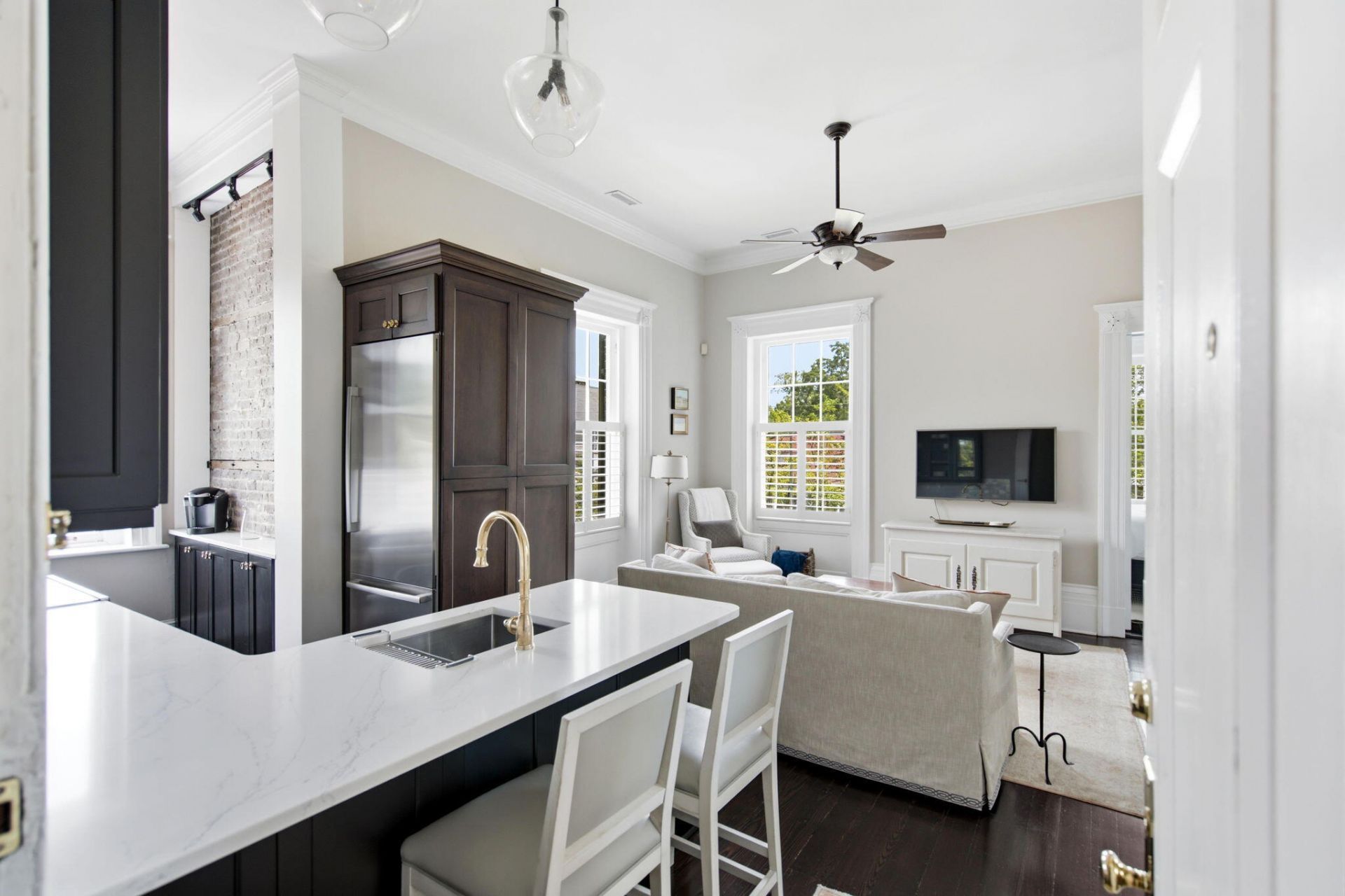 214 Calhoun Street Photo 7