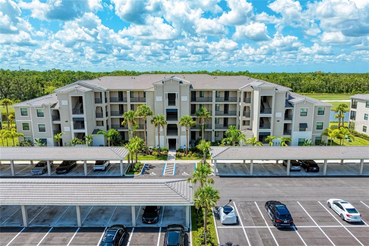 18008 Gawthrop Drive, Unit 302, Bradenton, FL 34211 Photo