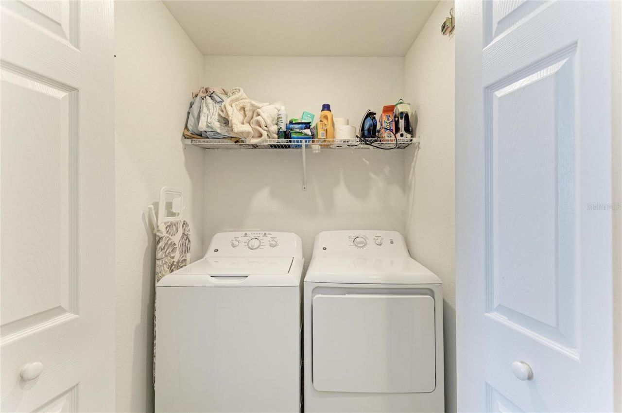 18008 Gawthrop Drive, Unit 302, Bradenton, FL 34211 Photo