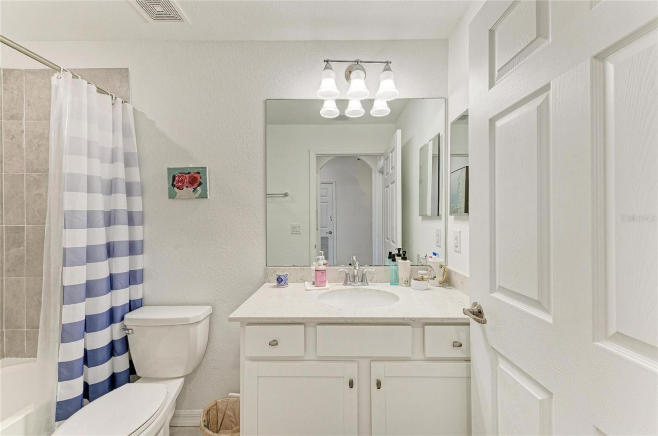 18008 Gawthrop Drive, Unit 302, Bradenton, FL 34211 Photo