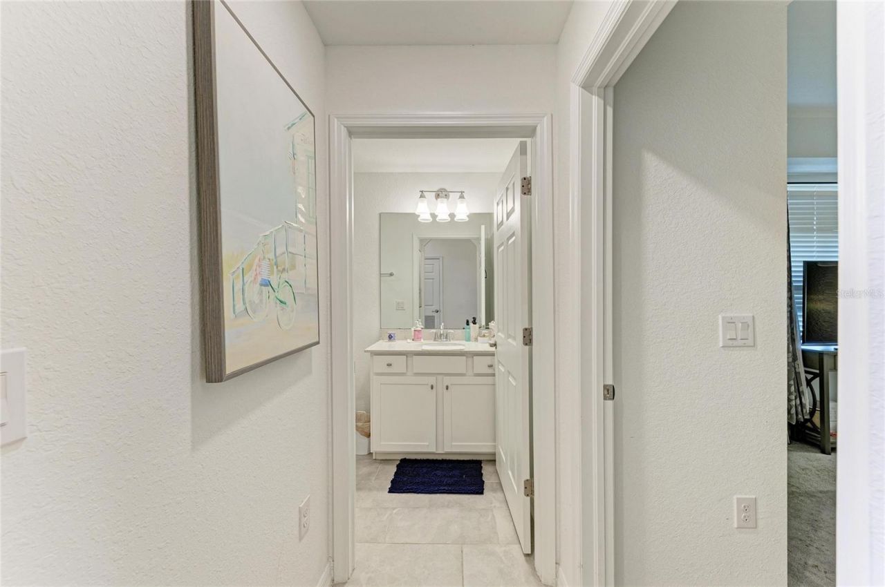 18008 Gawthrop Drive, Unit 302, Bradenton, FL 34211 Photo