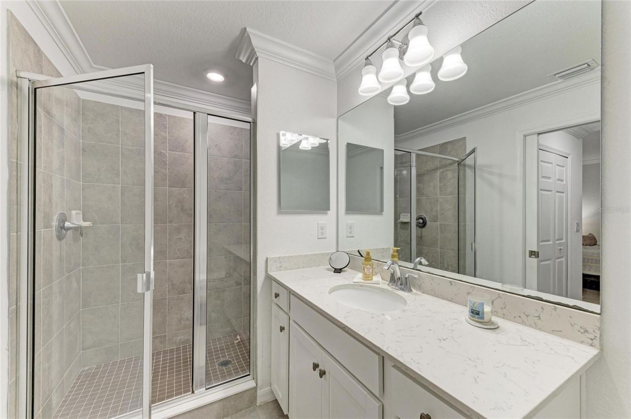 18008 Gawthrop Drive, Unit 302, Bradenton, FL 34211 Photo