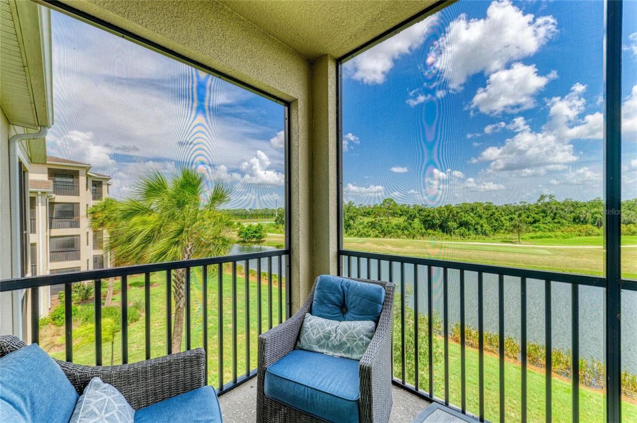 18008 Gawthrop Drive, Unit 302, Bradenton, FL 34211 Photo
