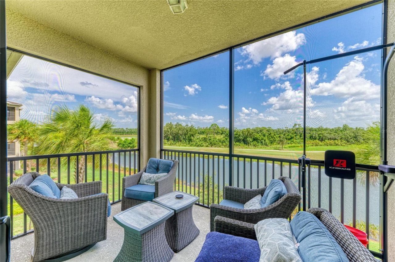 18008 Gawthrop Drive, Unit 302, Bradenton, FL 34211 Photo