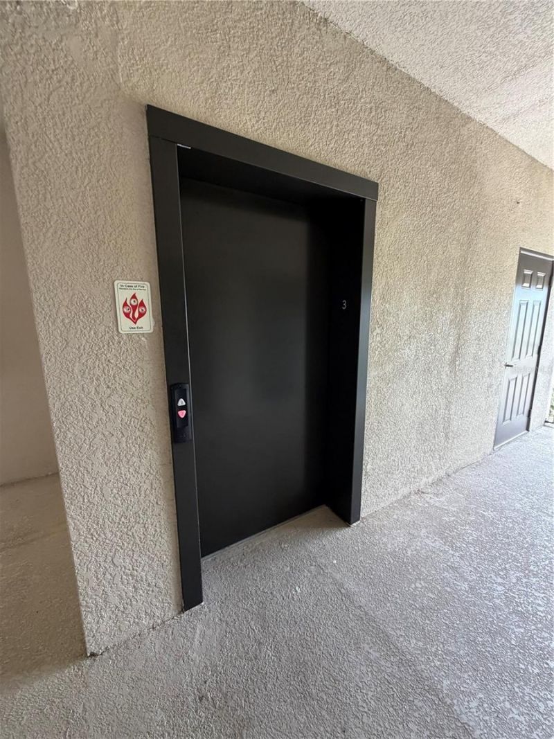 18008 Gawthrop Drive , Unit 302, Bradenton, FL 34211 Photo